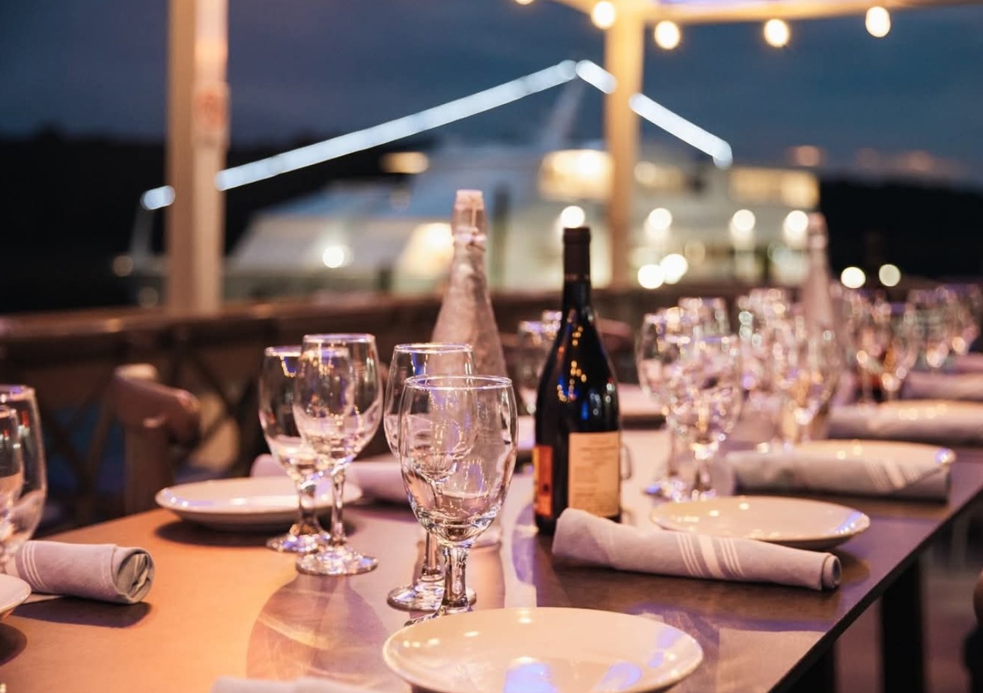 fine dining table setting view to the intercoastal waterway from Makos On The Water